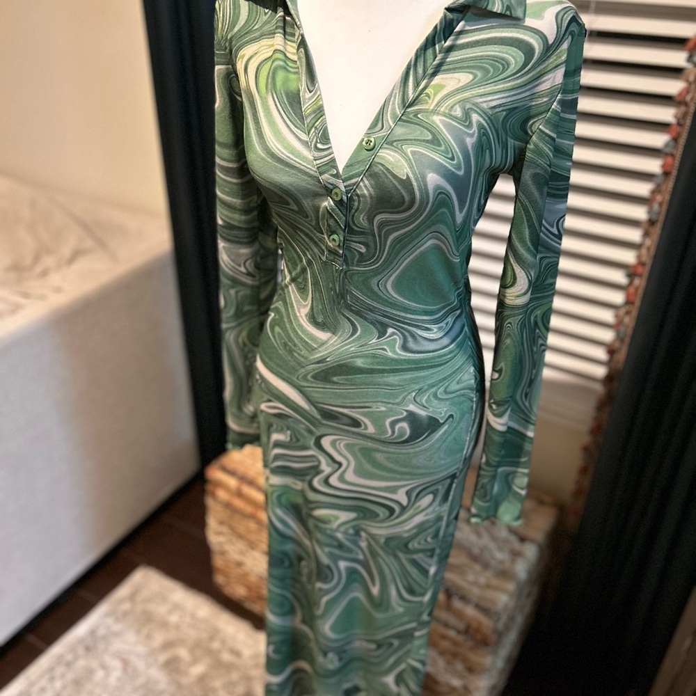 Nasty Gal Green Marble Long Sleeve Dress